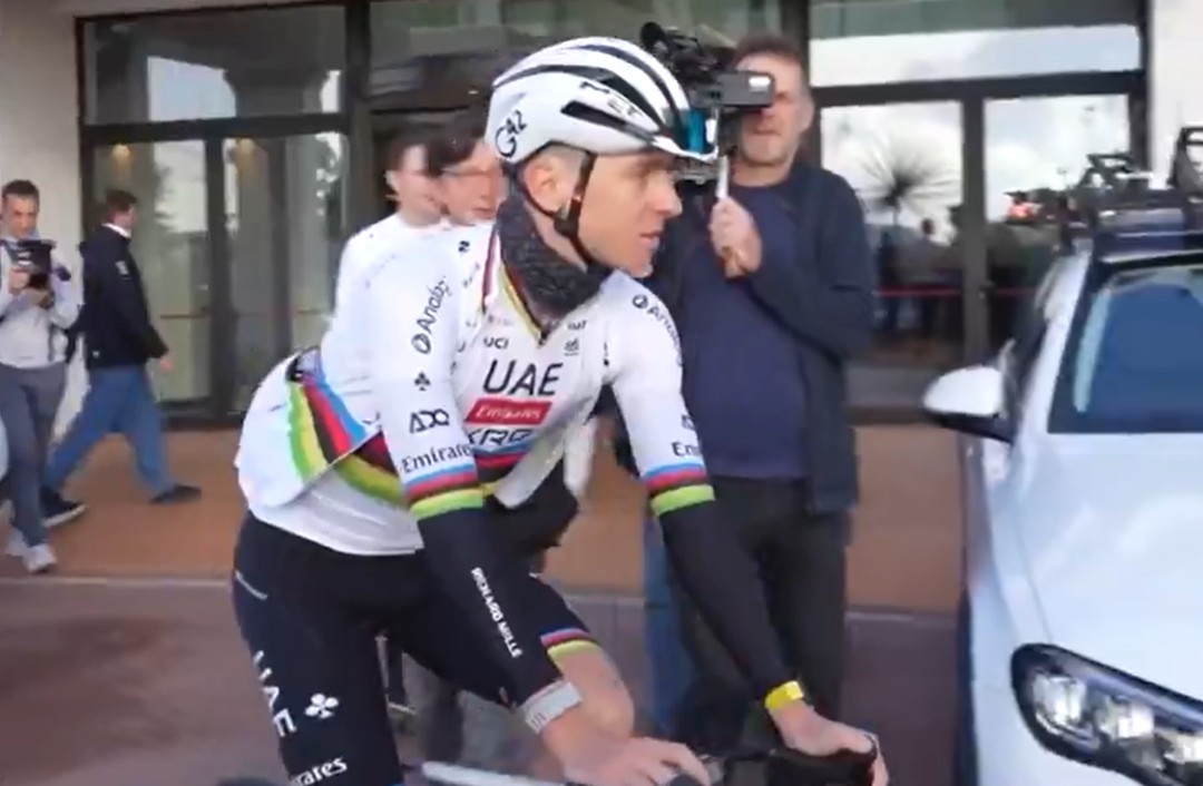Diretor da UAE Emirates repete Tadej Pogacar "uma vitória na Paris-Roubaix é melhor do que o 5º Tour de France", assista o vídeo 2 girodociclismo.com.br diretor da uae emirates repete fala de tadej pogacar em entrevista uma vitoria na paris roubaix e melhor do que o 5o tour de france assista o video image