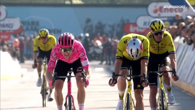 girodociclismo.com.br ef education easypost renova com neilson powless ate 2029 image 1