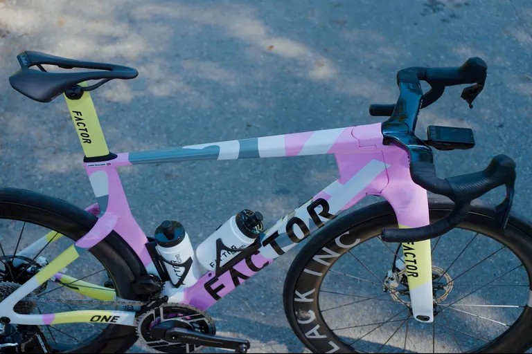 girodociclismo.com.br factor one a nova aero road que a marca chama de a bicicleta de estrada homologada pela uci mais rapida do mundo image 3