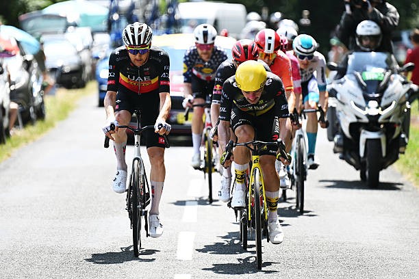girodociclismo.com.br gregario de jonas vingegaard admite rivalidade com uae emirates sim com certeza ciclismo e coisa de gente grande assista a entrevista completa image 4
