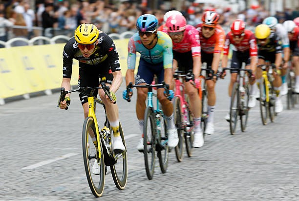 girodociclismo.com.br gregario de jonas vingegaard admite superioridade de tadej pogacar no tour de france ele e de longe o melhor ciclista assista o video image 5