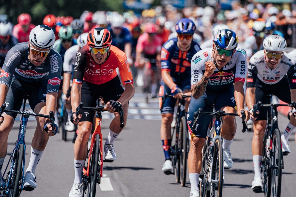 INEOS Grenadiers anuncia a contratação de seu principal sprinter, Campeão Olímpico e Mundial assumirá as disputas nos sprints, confira o anúncio 1 girodociclismo.com.br ineos grenadiers anuncia a contratacao de seu principal sprinter campeao olimpico e mundial assumira as disputas nos sprints confira o anuncio image