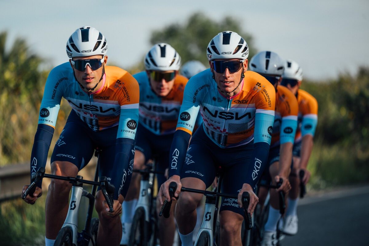 girodociclismo.com.br nsn revela uniforme vibrante para 2026 inspirado na energia de barcelona image