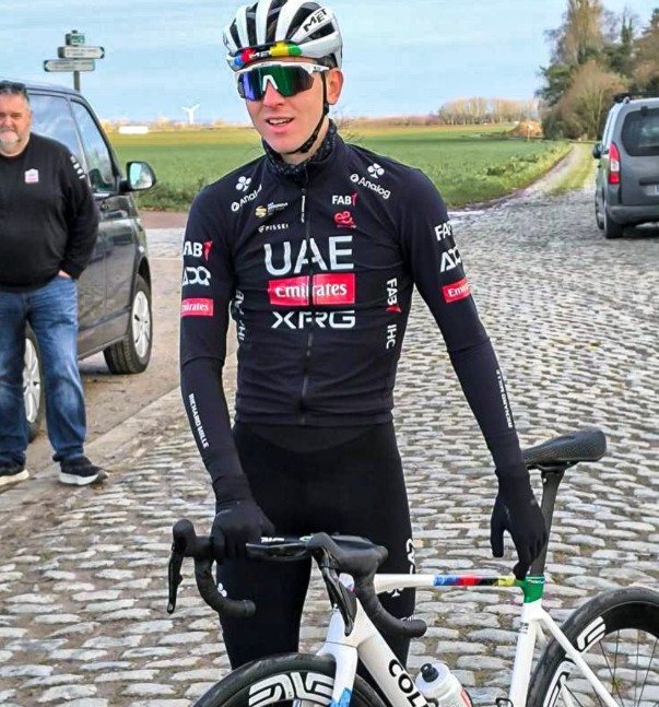 girodociclismo.com.br tadej pogacar descarta 3 grand tours em uma unica temporada prefiro o joao almeida o del toro ou o yates tambem lutando pelo gc assista o video image 2