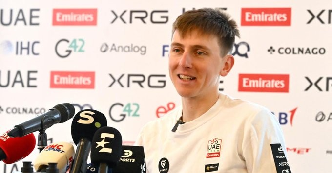 girodociclismo.com.br tadej pogacar descarta 3 grand tours em uma unica temporada prefiro o joao almeida o del toro ou o yates tambem lutando pelo gc assista o video image