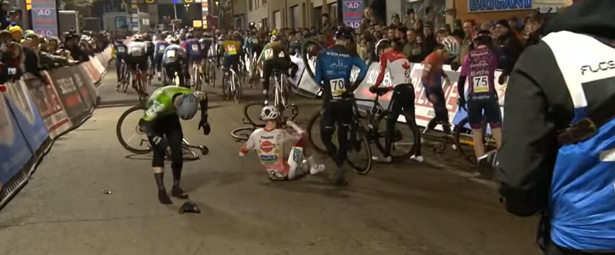 girodociclismo.com.br tibor del grosso vence superprestige de diegem em noite eletrizante confira os resultados e a chegada image 1