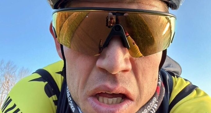 girodociclismo.com.br wout van aert revela visao inedita dos paralelepipedos da paris roubaix com oculos inteligentes image