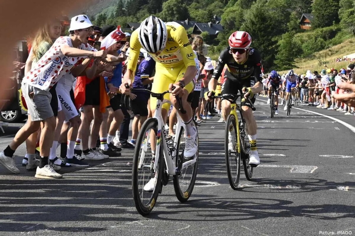 girodociclismo.com.br a uae emirates sempre leva uma estrela mesmo no meio do nada gregario de jonas vingegaard fala sobre a maior rivalidade do ciclismo mundial image 6