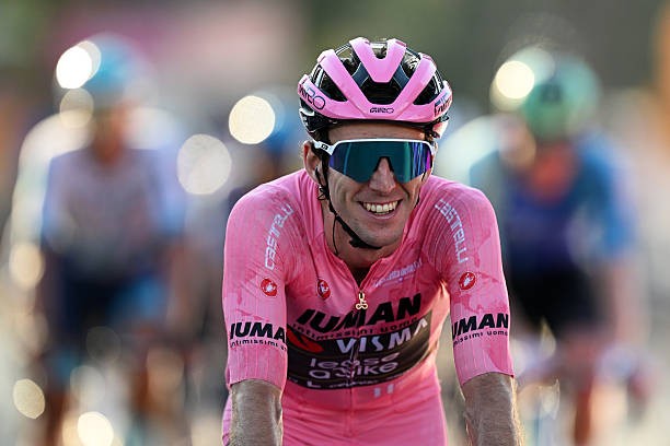 girodociclismo.com.br alberto contador analisa francamente a aposentadoria precoce de simon yates o ciclismo e 24 horas por dia 365 dias por ano assista o video image 2