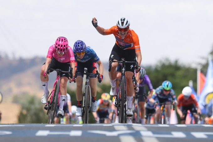 girodociclismo.com.br ally wollaston amplia dominio no womens tour down under 2026 image 3