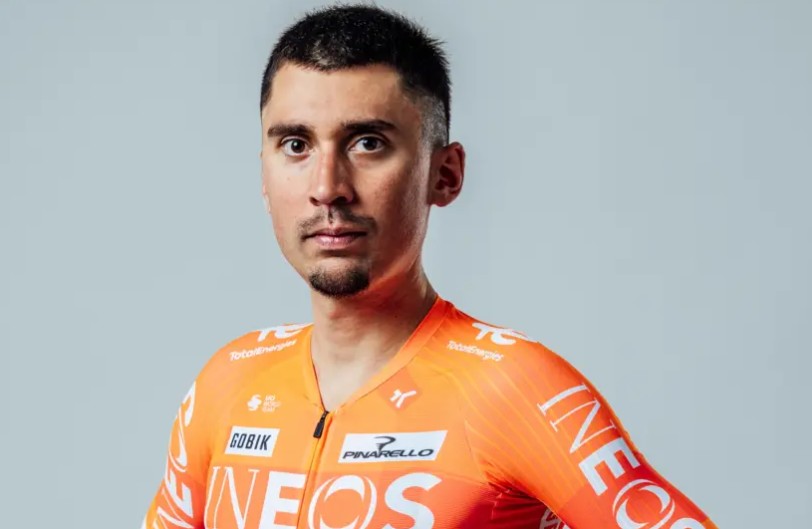 girodociclismo.com.br ciclista da ineos grenadiers sofre grave fratura vencedor de etapa da vuelta esta fora de todo o 1o semestre confira o anuncio oficial image