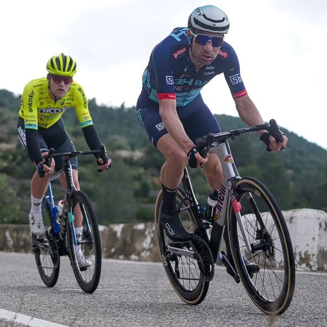 girodociclismo.com.br dylan groenewegen vence a classica comunitat valenciana em chegada emocionante confira os resultados e a chegada image 2