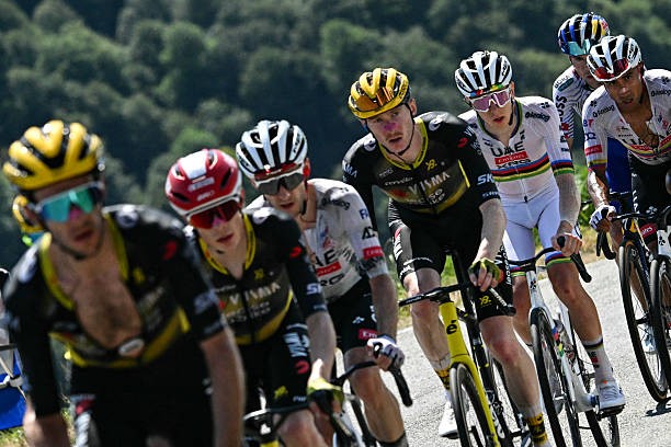 girodociclismo.com.br e como se tadej pogacar perdesse joao almeida comentarista critica fortemente aposentadoria de simon yates image 3