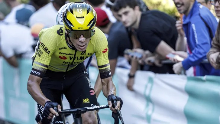 girodociclismo.com.br esta e realmente a ultima chance dele comentarista holandes e direto sobre cian uijtdebroeks na movistar image