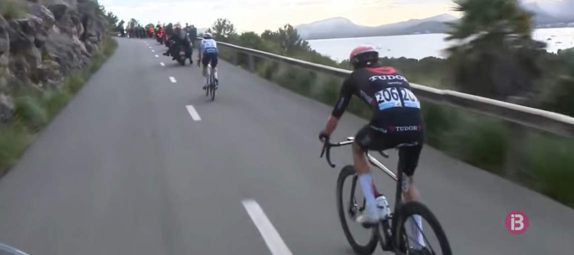 girodociclismo.com.br evenepoel mantem dominio e vence o trofeo andratxpollenca image 14