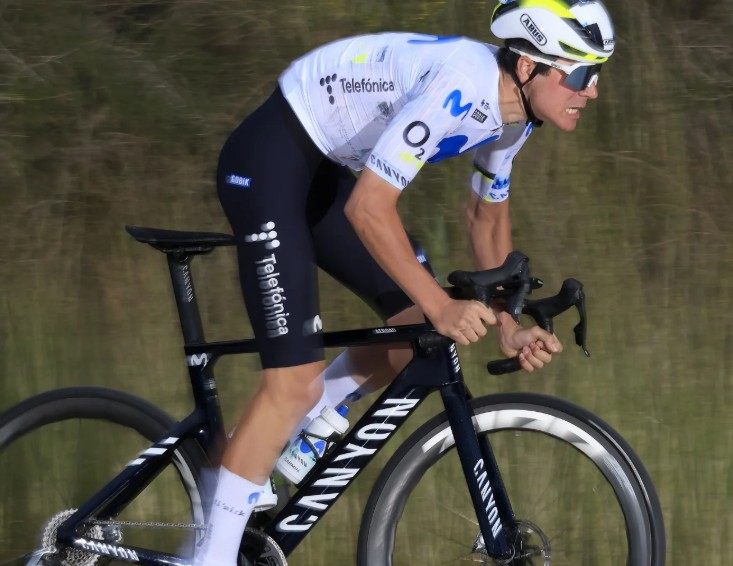 girodociclismo.com.br gregario de jonas vingegaard afirma que joao almeida vencera seu 1o grand tour em 2026 assista o video image 2