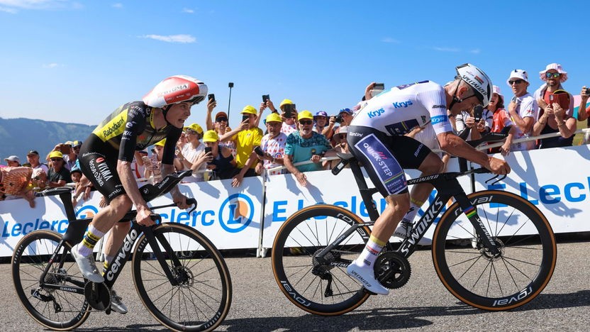 girodociclismo.com.br jonas vingegaard remco evenepoel e isaac del toro duelarao em montanha monstro no uae tour confira os detalhes do angliru do deserto image 3