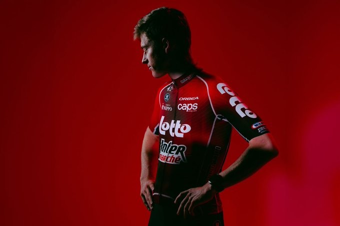 girodociclismo.com.br lotto intermarche apresenta uniforme e elenco completo para 2026 image