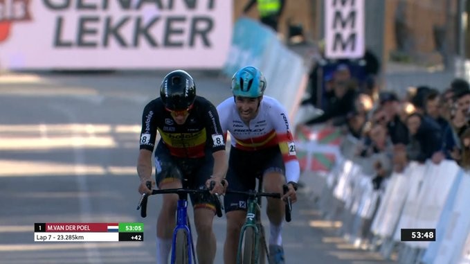 girodociclismo.com.br mathieu van der poel da show e vence e a copa do mundo de benidorm confira os resultados e a chegada image 12