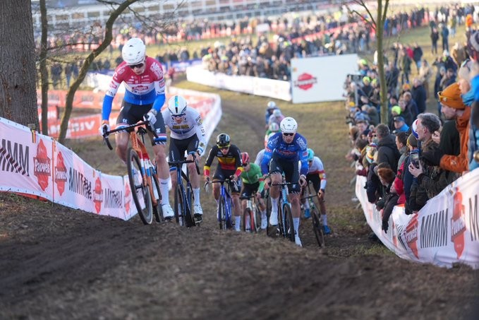 girodociclismo.com.br mathieu van der poel vence copa do mundo de hoogerheide e holandes estabelece recorde antes do mundial confira os resultados e a chegada image 4