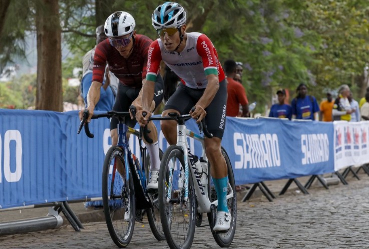 girodociclismo.com.br portugues afonso eulalio analisa a 1a temporada no worldtour e faz revelacao a equipe esta me encarando de forma diferente assista o video image 2