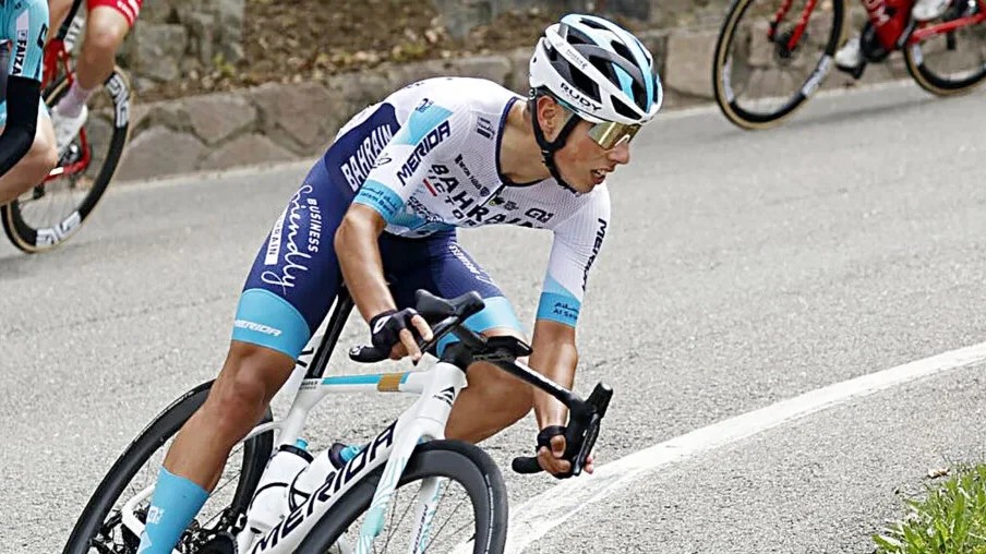 girodociclismo.com.br portugues afonso eulalio analisa a 1a temporada no worldtour e faz revelacao a equipe esta me encarando de forma diferente assista o video image 4