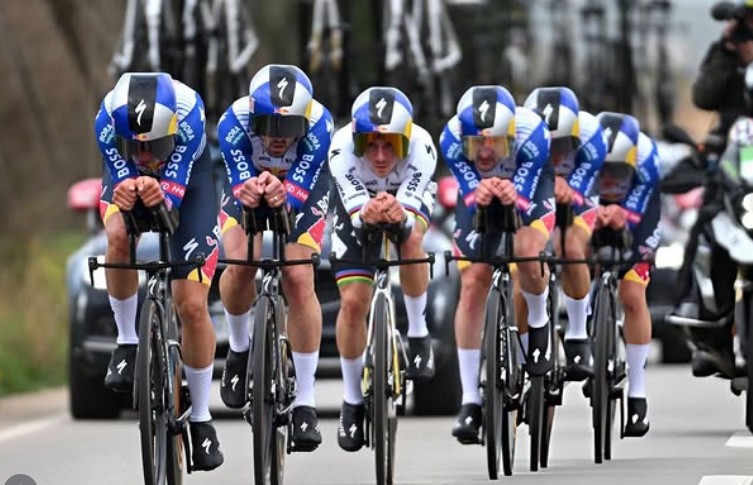 girodociclismo.com.br remco evenepoel analisa a 1a vitoria na temporada o que fizemos hoje foi quase perfeito assista o video image 1