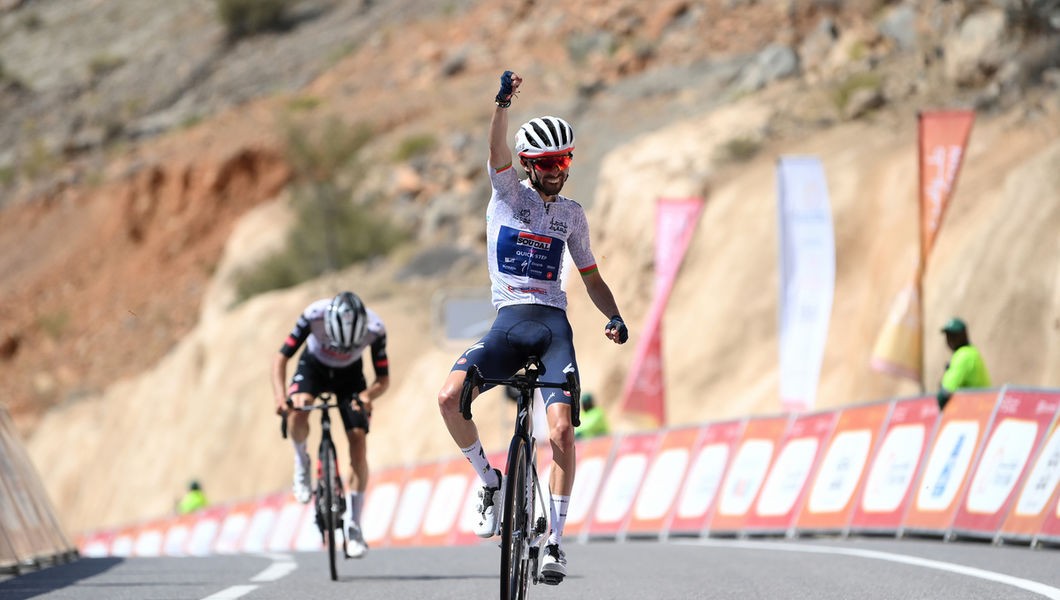 girodociclismo.com.br soudal quick step renova contrato com vencedor de etapa do tour de france equipe anuncia renovacao ate 2028 image