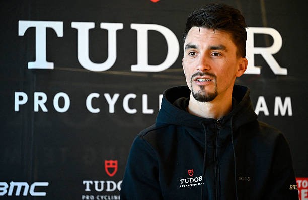 girodociclismo.com.br tadej pogacar costuma dominar mas sempre ha indecisoes julian alaphilippe projeta 2026 e como superar o campeao mundial assista o video image 1