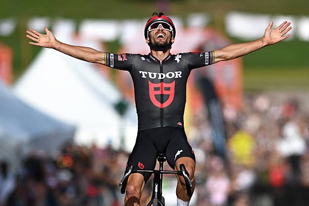 girodociclismo.com.br tadej pogacar costuma dominar mas sempre ha indecisoes julian alaphilippe projeta 2026 e como superar o campeao mundial assista o video image 5