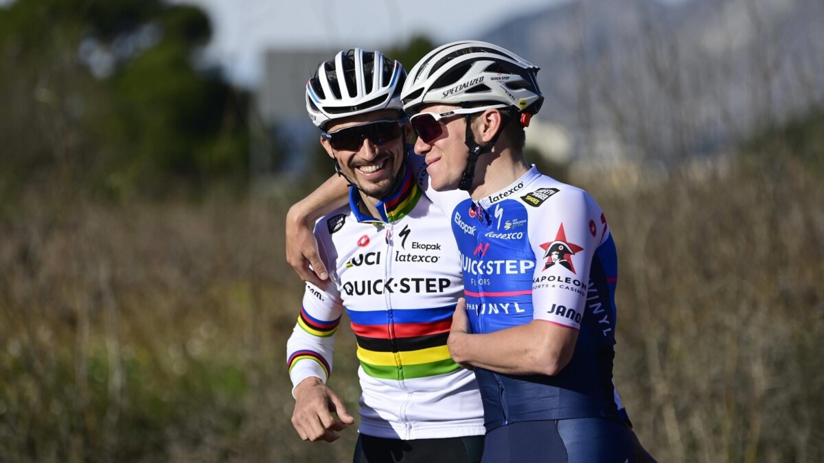 girodociclismo.com.br tadej pogacar costuma dominar mas sempre ha indecisoes julian alaphilippe projeta 2026 e como superar o campeao mundial assista o video image 8