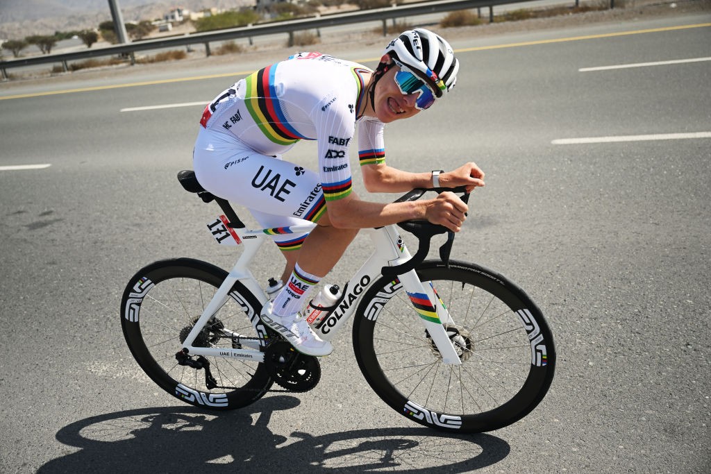 girodociclismo.com.br tadej pogacar disse quero melhorar ainda mais esse recorde ciclista da uae emirates da detalhes sobre quebra do recorde no coll de rates image 3