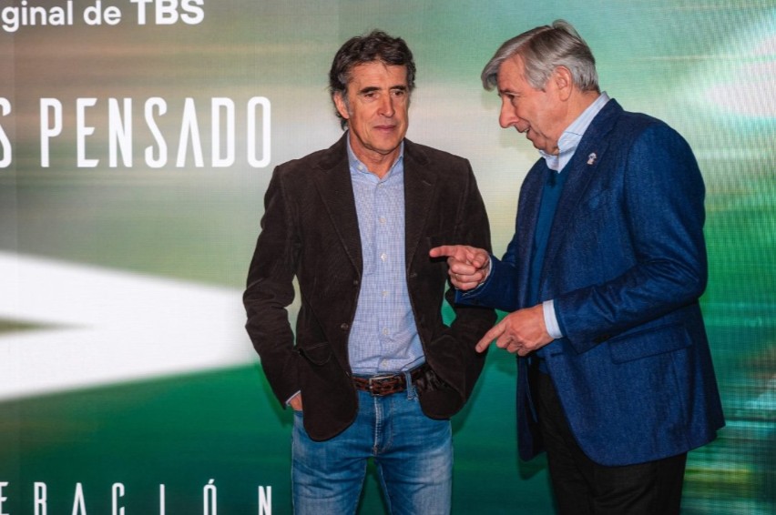 girodociclismo.com.br tadej pogacar estava diferente no ultimo tour nao parecia natural de francepedro delgado analisa o ciclismo atual e projeta o futuro de pogacar image