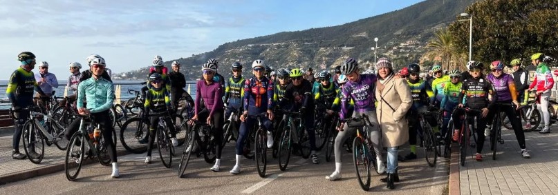 girodociclismo.com.br tadej pogacar participa de homenagem a jovem ciclista falecido na italia image 2