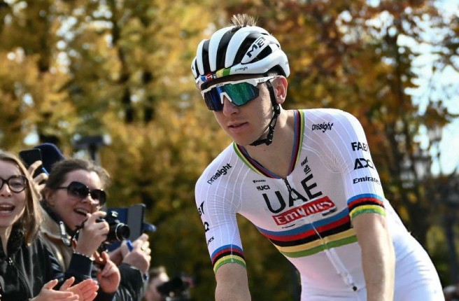 girodociclismo.com.br tadej pogacar volta a rejeitar comparacoes com eddy merckx isso e um completo absurdo image 1