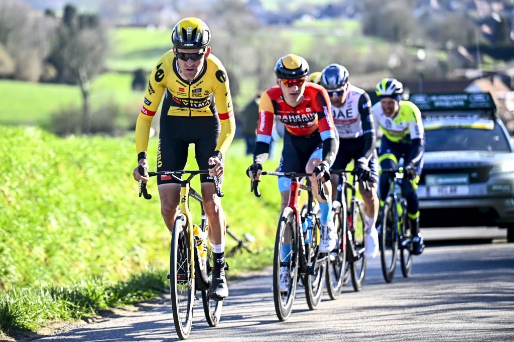 girodociclismo.com.br temos que sair da frente quando pogacar e van der poel estao nao entendo isso ex gregario de jonas vingegaard critica a postura do pelotao image 2