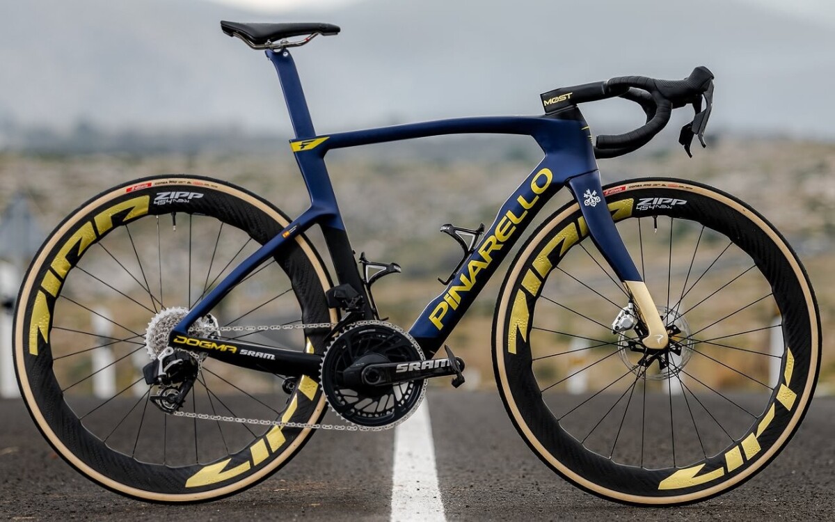 girodociclismo.com.br tom pidcock e pinarello q36 5 revelam as novas cores para a temporada 2026 bicicleta esta disponivel para venda ao publico image 4