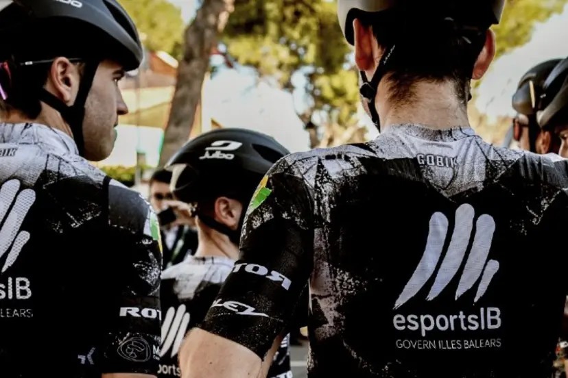 girodociclismo.com.br tradicional equipe espanhola anuncia saida do cenario continental da uci nao se deve a razoes desportivas nem a falta de apoio afirma time image 2