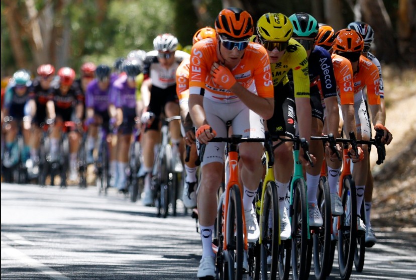 girodociclismo.com.br uma das vitorias mais especiais eu perdi muita autoconfianca vencedor da 3a etapa do tour down under analisa a vitoria assista o video image