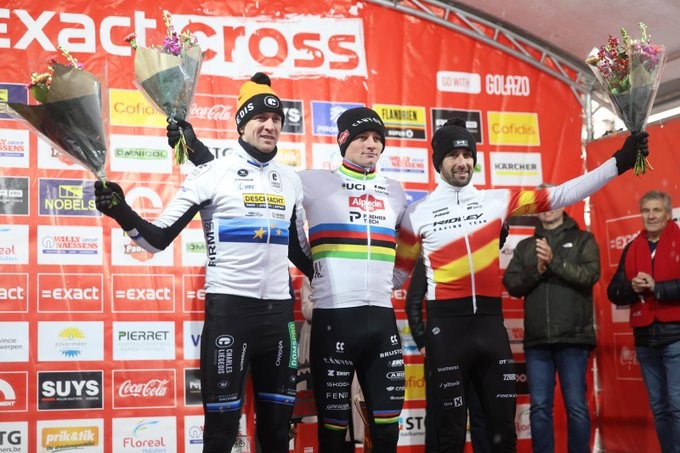 girodociclismo.com.br van der poel domina o snowcross de mol apos queda de van aert image