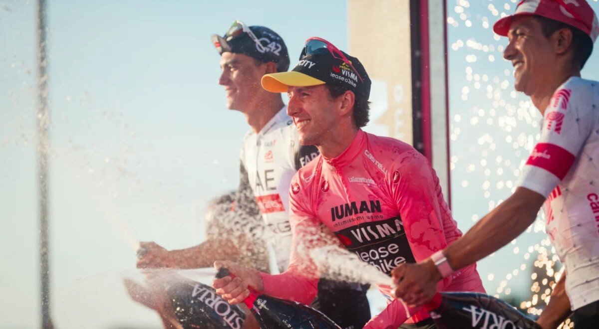 girodociclismo.com.br visma lease a bike lamenta aposentadoria de simon yates mas destaca vitorias venceu quando quase niguem image