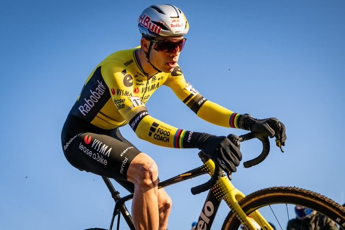 girodociclismo.com.br wout van aert desmente especulacoes e volta a pedalar poucos dias apos cirurgia image