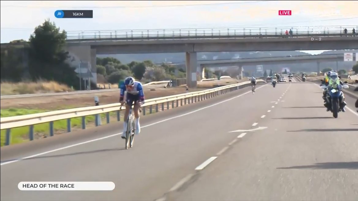 girodociclismo.com.br biniam girmay vence a 1a etapa da volta a valencia remco evenepoel e lider confira os resultados e a chegada image 6