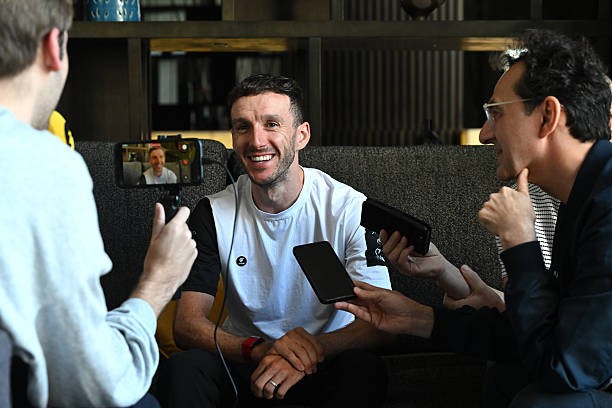 girodociclismo.com.br de dentro voce percebe por que tadej pogacar e o melhor do mundo adam yates inicia temporada em oma confiante e motivado para liderar a uae emirates image 3