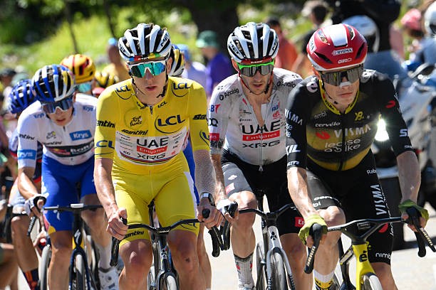 girodociclismo.com.br de dentro voce percebe por que tadej pogacar e o melhor do mundo adam yates inicia temporada em oma confiante e motivado para liderar a uae emirates image 4