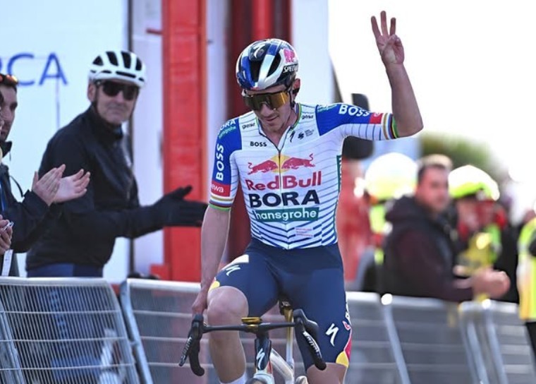 girodociclismo.com.br evenepoel inicia 2026 em ritmo avassalador image
