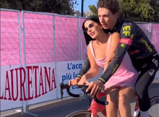 girodociclismo.com.br ex lider da vuelta a espana e preso na italia ex ciclista e detido apos apreensao de dinheiro falso em seu porsche image 3