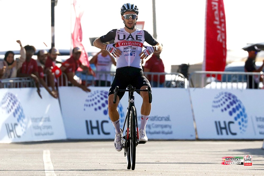 Isaac del Toro supera Tadej Pogacar e Adam Yates em recorde na icônica Jebel Hafeet, confira a evolução das marcas 2 girodociclismo.com.br isaac del toro quebra recorde na iconica jebel hafeet com potencia impressionante confira a evolucao das marcas image 2