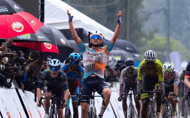 girodociclismo.com.br itamar einhorn vence 1a etapa do tour de ruanda brasileiro henrique avancini em 3o do gc em prova marcada por tragedia image 1