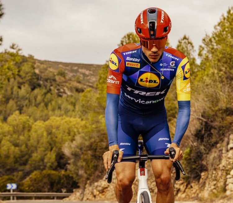 girodociclismo.com.br joao almeida e juan ayuso falam antes da volta ao algarve o alto da foia e muito mais dificil do que eu esperava image